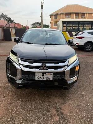 Mitsubishi Outlander 2022 Black