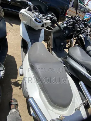 Honda 2022 White