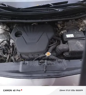 Hyundai Accent 2012 Silver