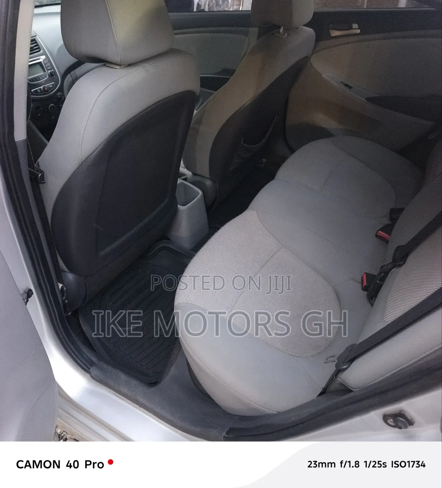 Hyundai Accent 2012 Silver