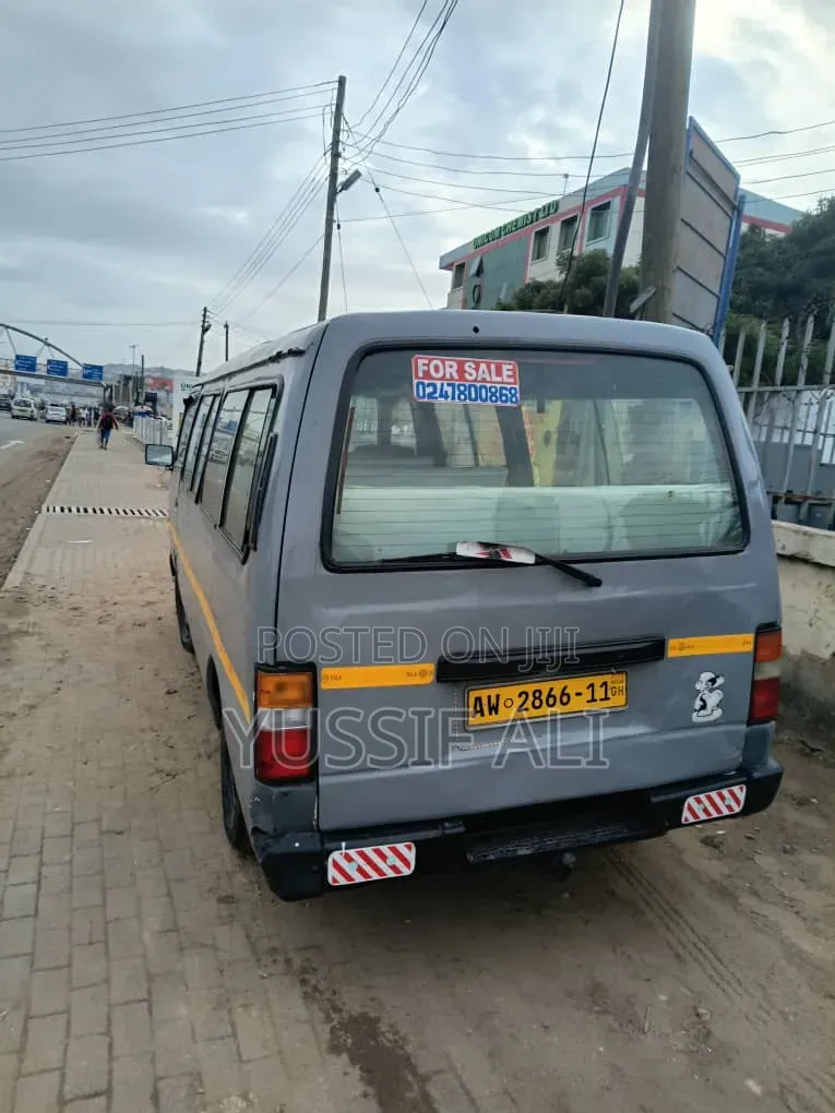 Nissan Caravan (Urvan) 2008 Grey