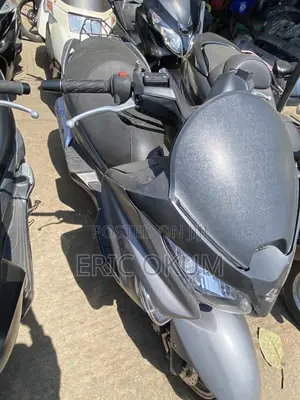 Suzuki Burgman 2018 Silver