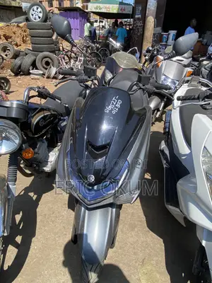 Yamaha Majesty 2020