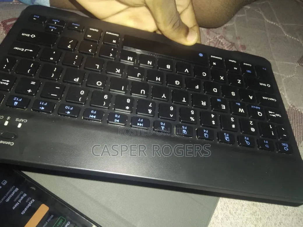 Bluetooth Wireless Keyboard for Tablet PC or Any Device