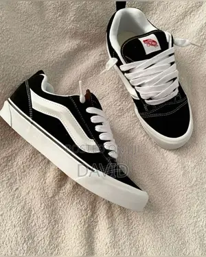 Vans Knu Skool