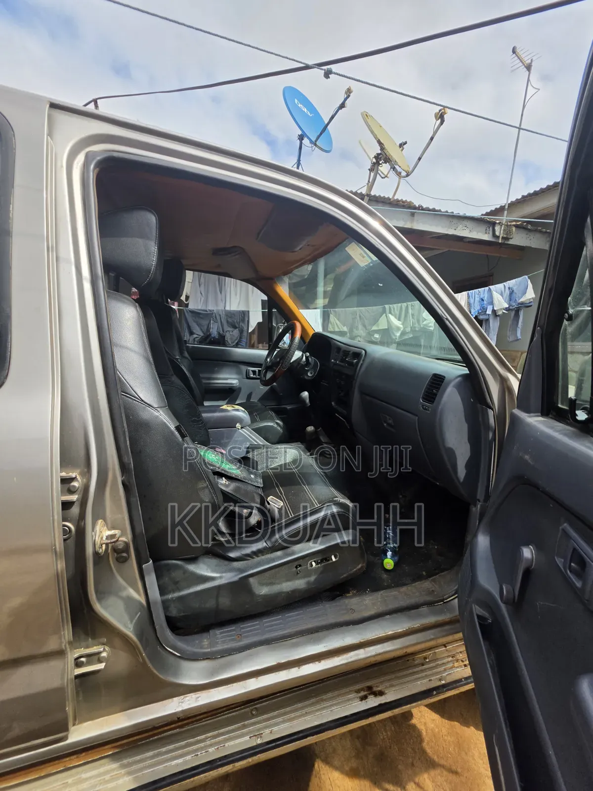 Toyota Hilux 2003 Gray