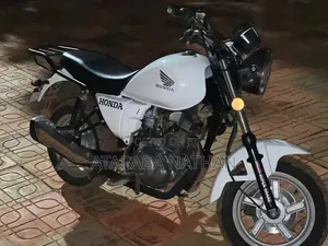 New Honda CB 2025 White