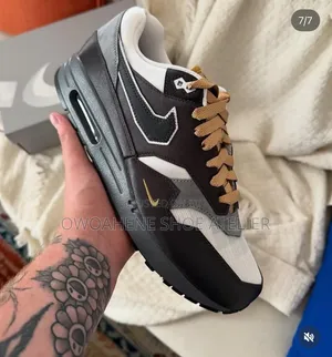Nike Air Max 1 .SWOOSH Low Poly "Big Head Mode" (Style Code: IB9898