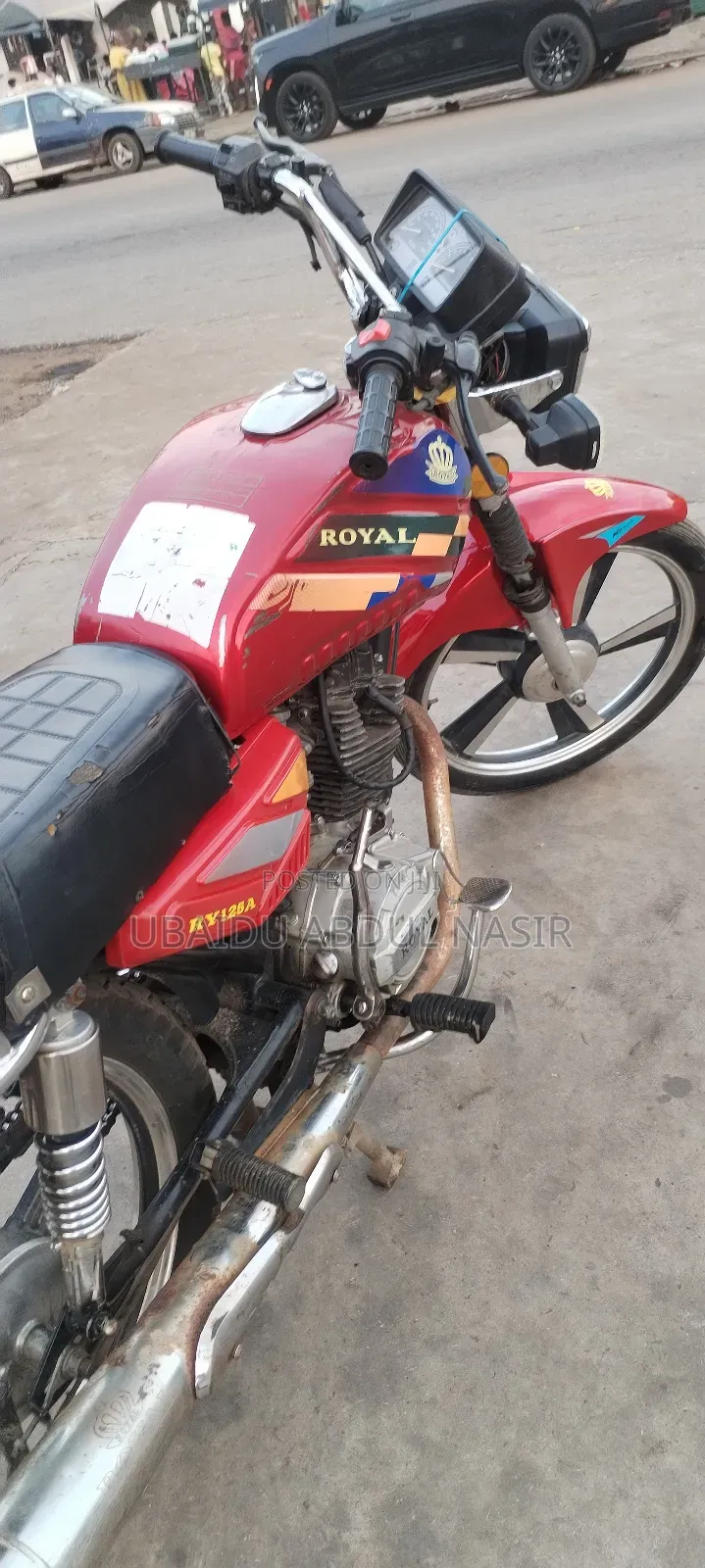 Royal RY125 2024 Red