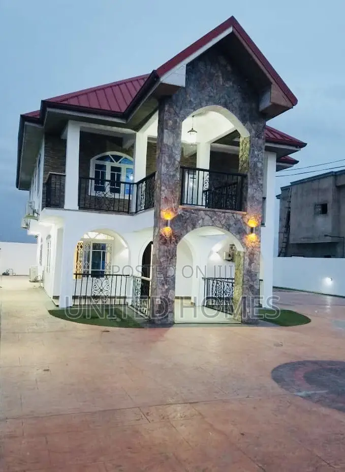 4bdrm House in East Legon for rent