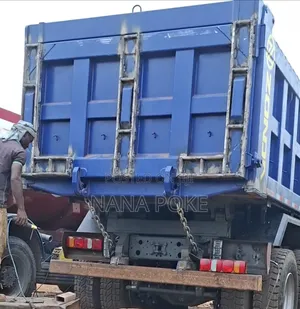 Sinotruk Howo 2025 Blue