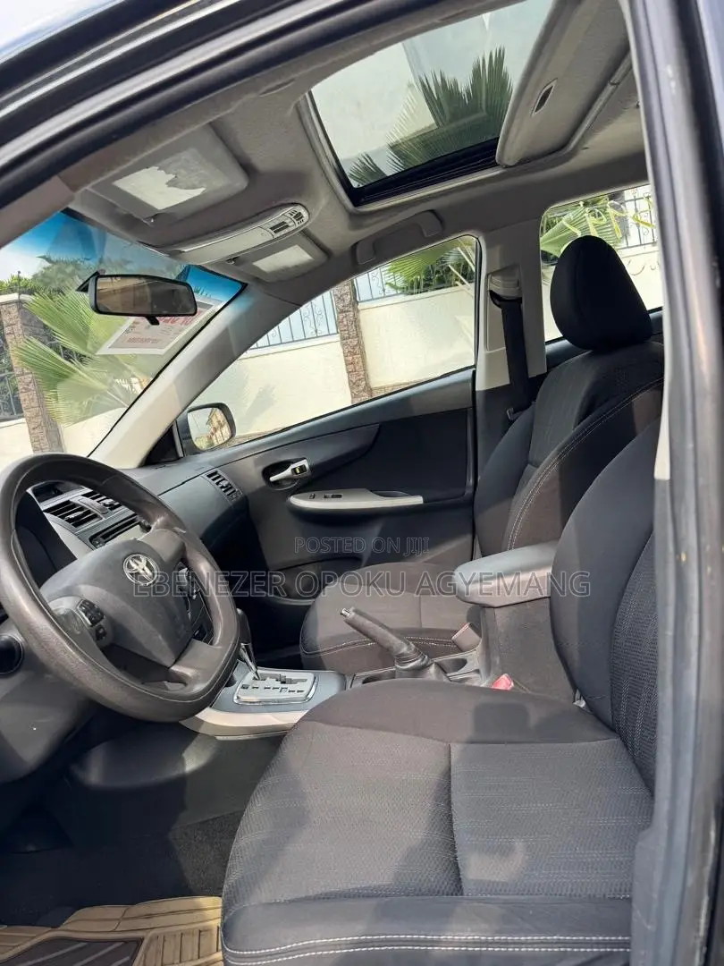 Toyota Corolla S 4dr Sedan (1.8L 4cyl 4A) 2013 Black