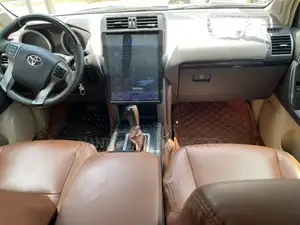 Toyota Land Cruiser Prado 2.7 i 2011 Brown