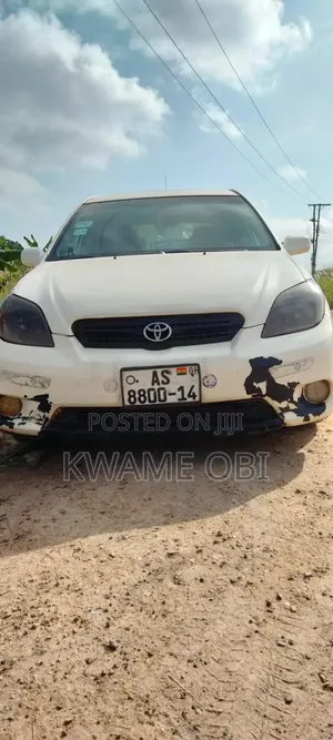 Toyota Matrix 2005 White
