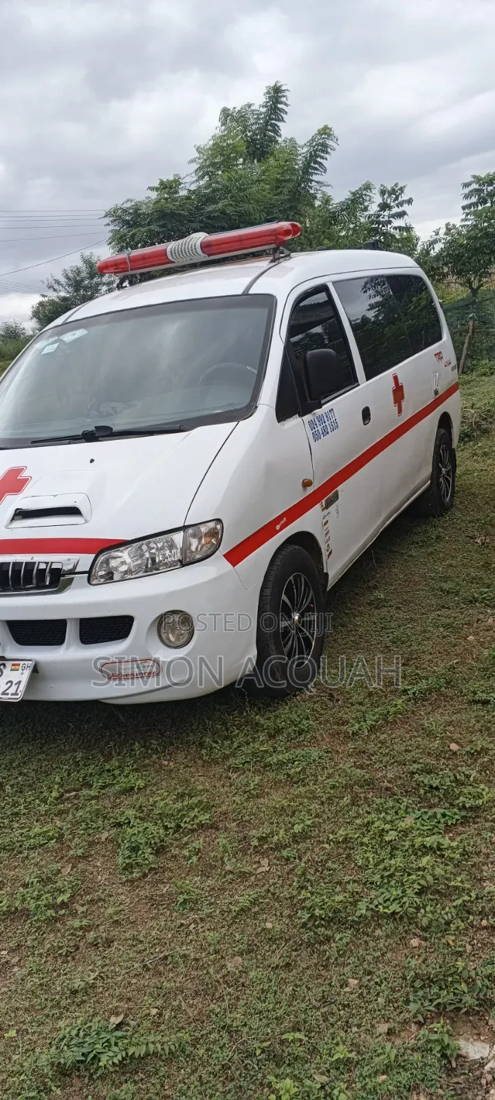 Hyundai H1 2005 White