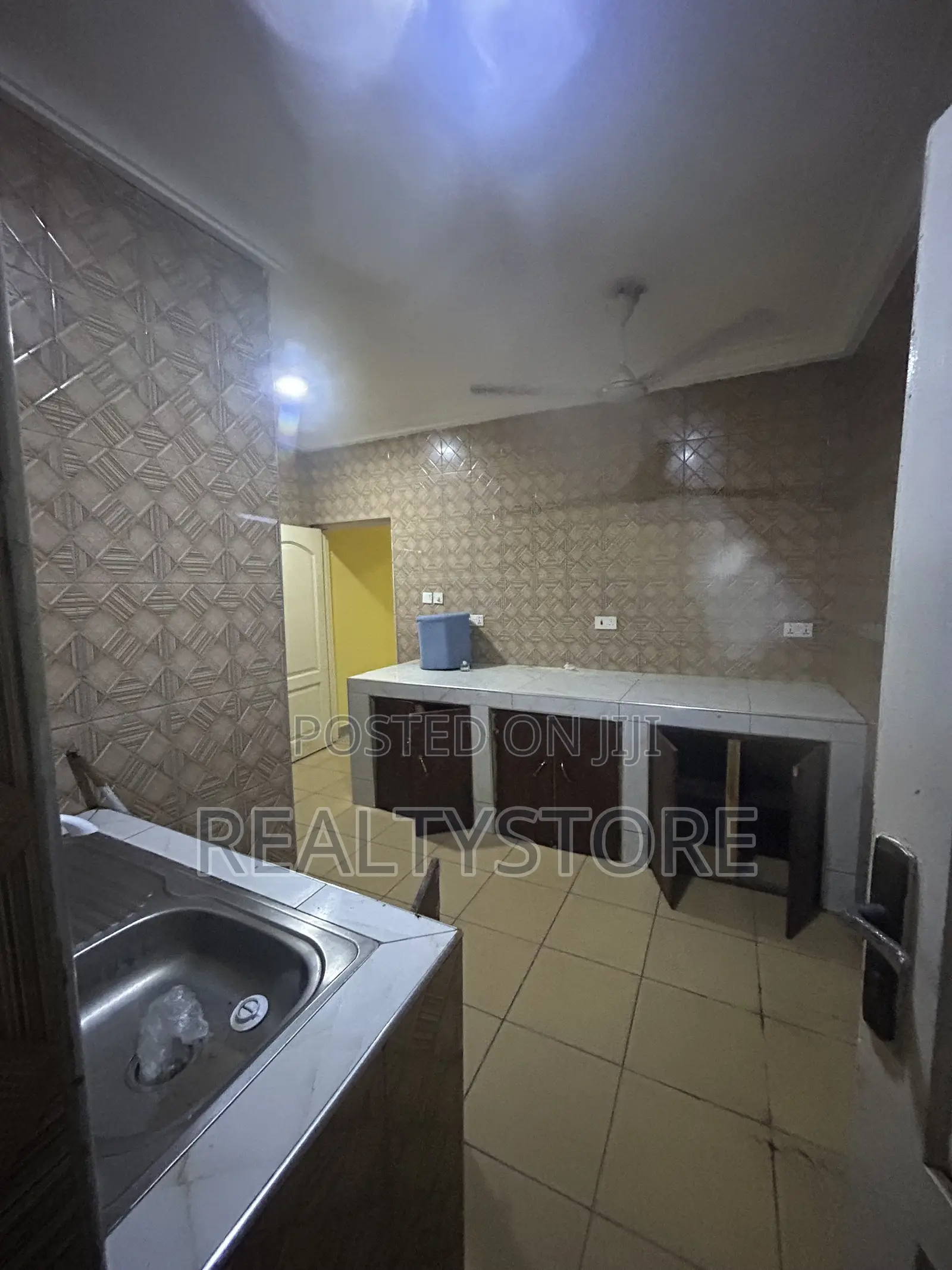 2bdrm Apartment in Xxx, Accra Metropolitan for rent