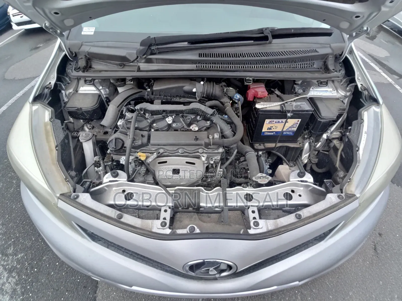 Toyota Vitz 2013 Silver