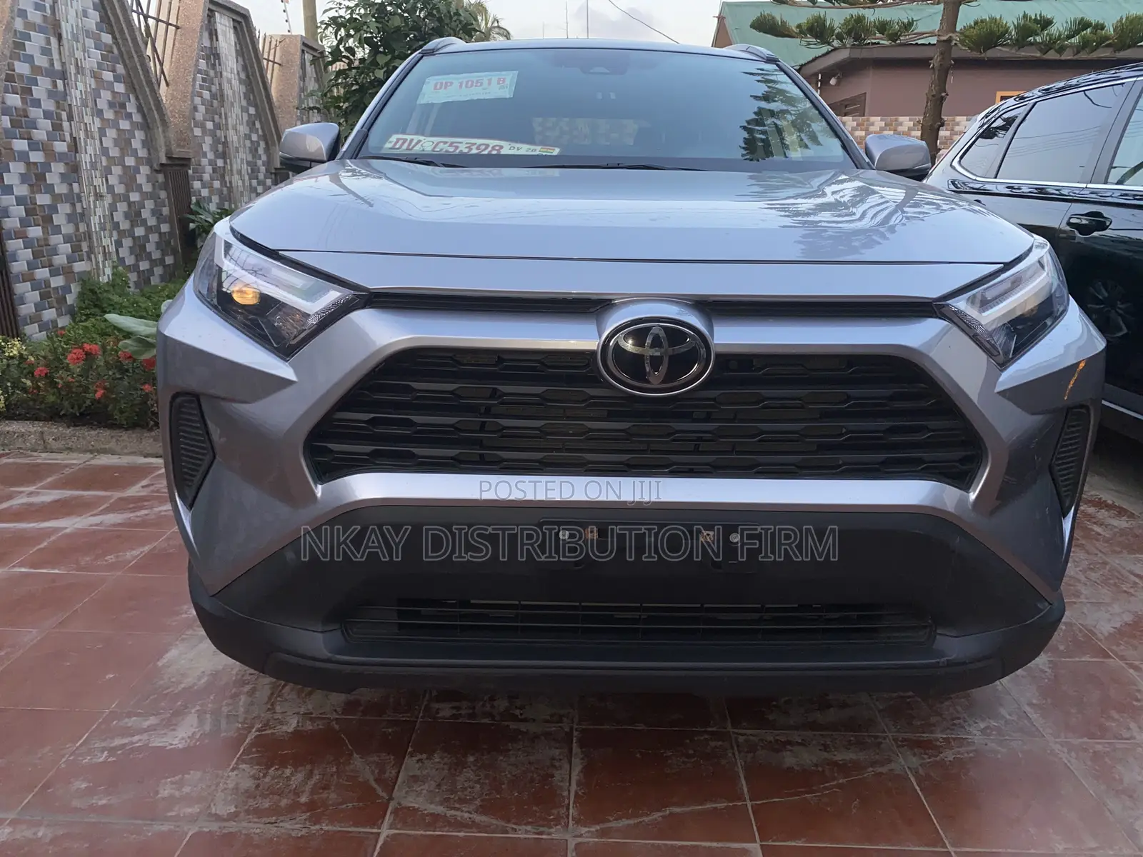 Toyota RAV4 XLE AWD 2023 Gray