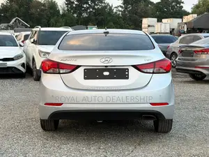Hyundai Avante 2016 Gray