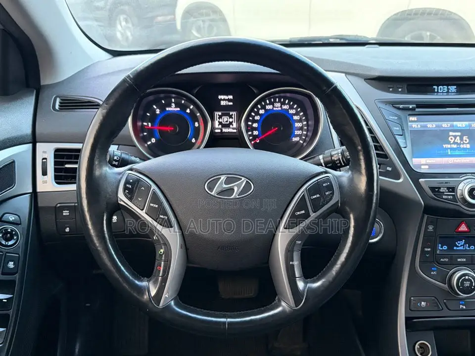 Hyundai Avante 2016 Gray