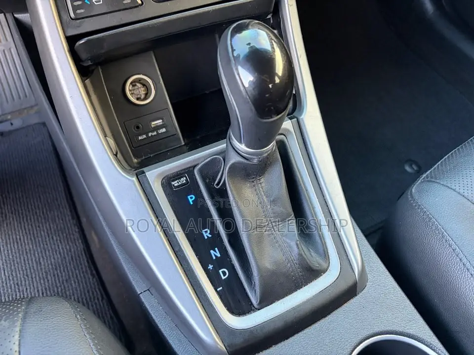 Hyundai Avante 2016 Gray