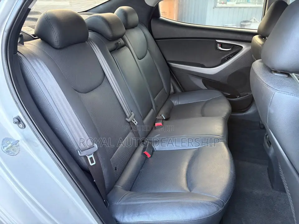 Hyundai Avante 2016 Gray