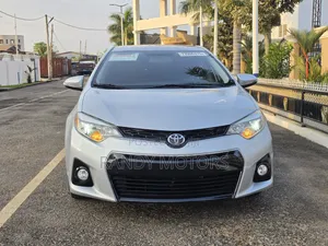 Toyota Corolla 2016 Silver