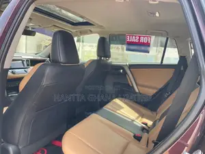 Toyota RAV4 LE 4dr SUV AWD (2.5L 4cyl 6A) 2018 Brown