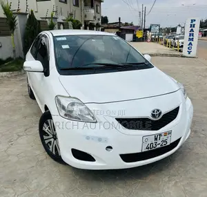 Toyota Belta 2010 White