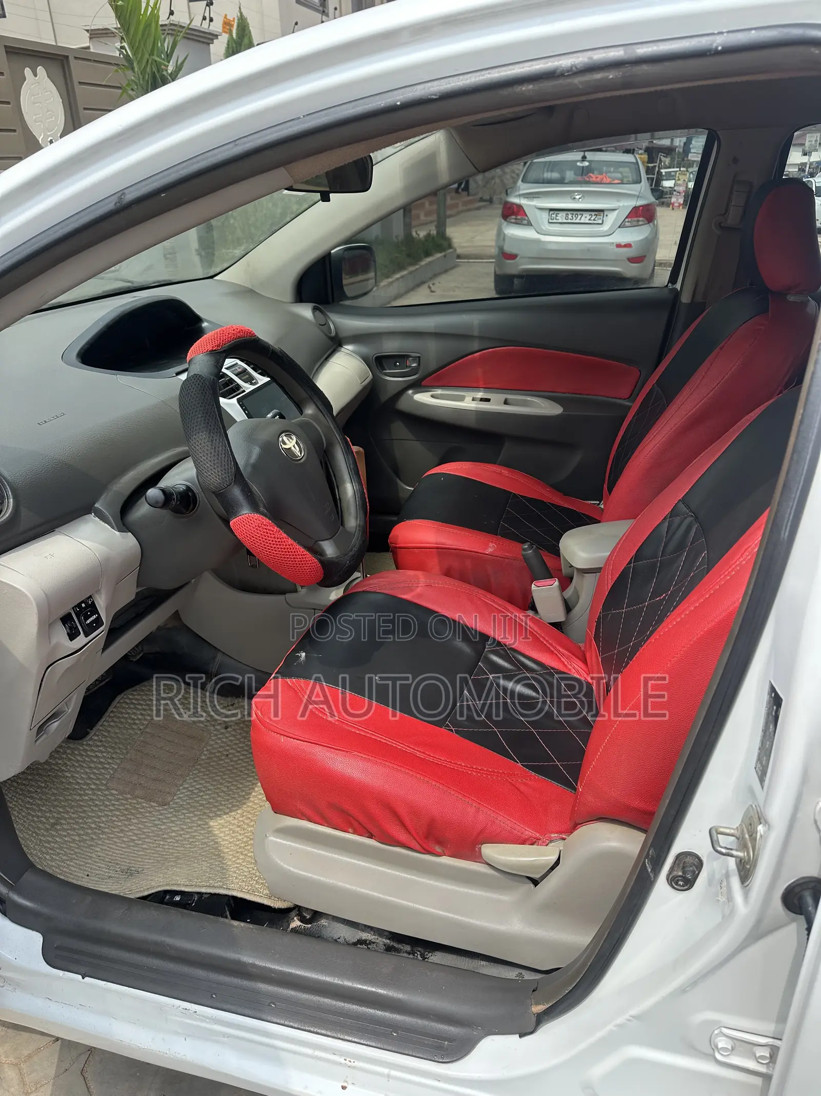 Toyota Belta 2010 White
