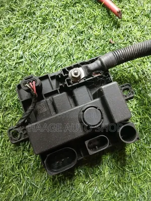BMW F10 F20 F30 Integrated Relay Power Supply Module Distribution Box