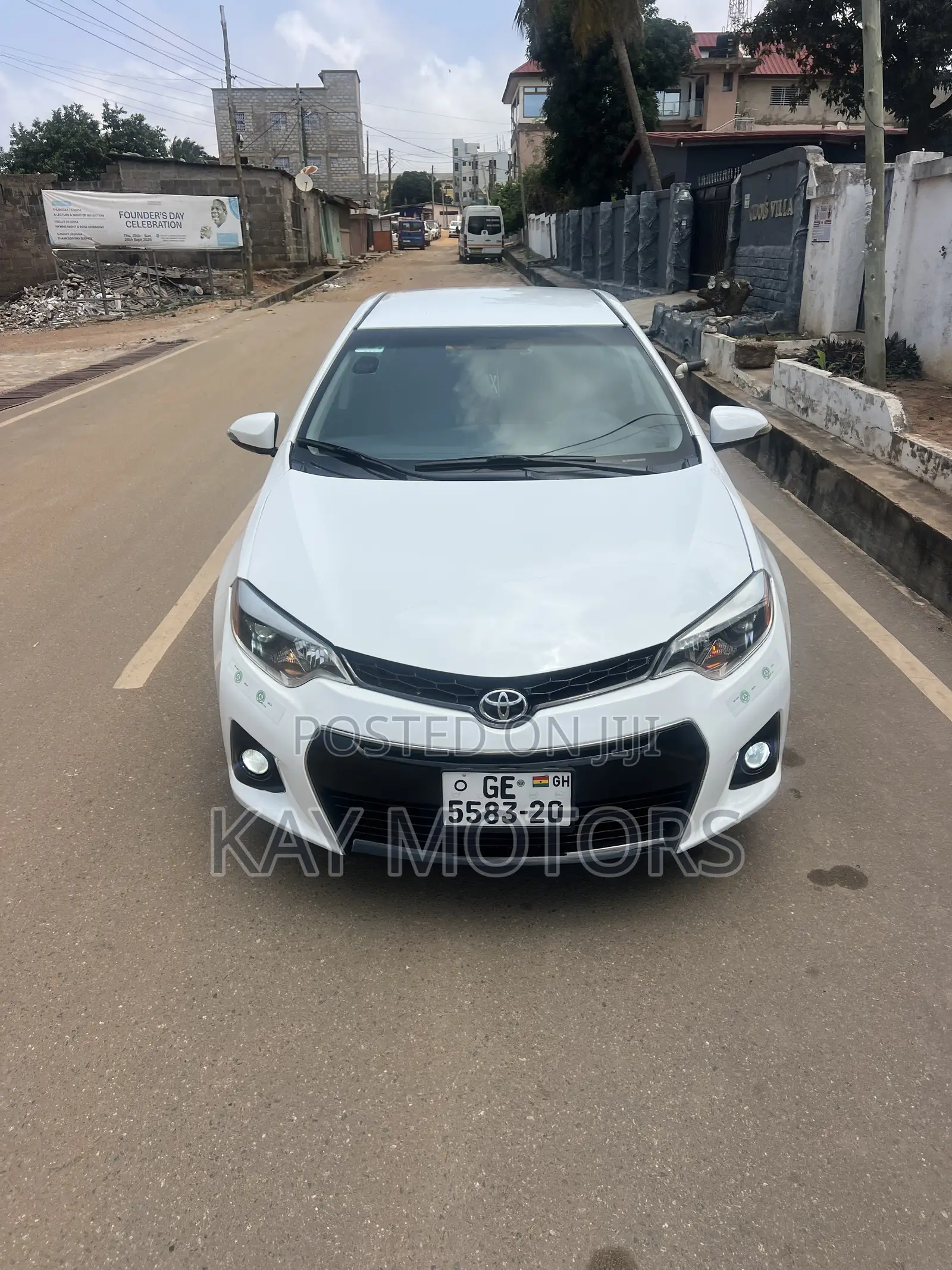 Toyota Corolla S 4dr Sedan (1.8L 4cyl CVT) 2016 White