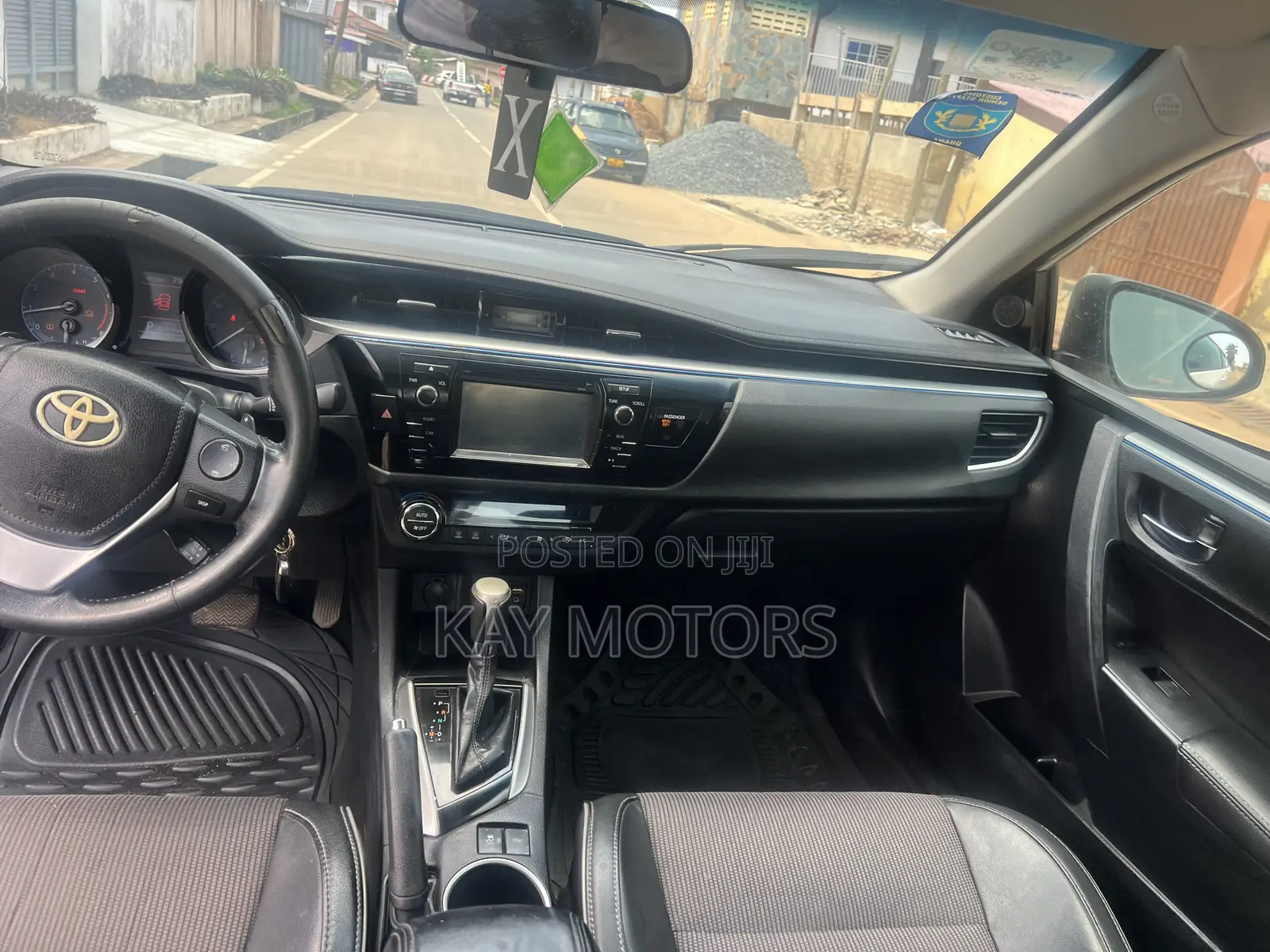 Toyota Corolla S 4dr Sedan (1.8L 4cyl CVT) 2016 White