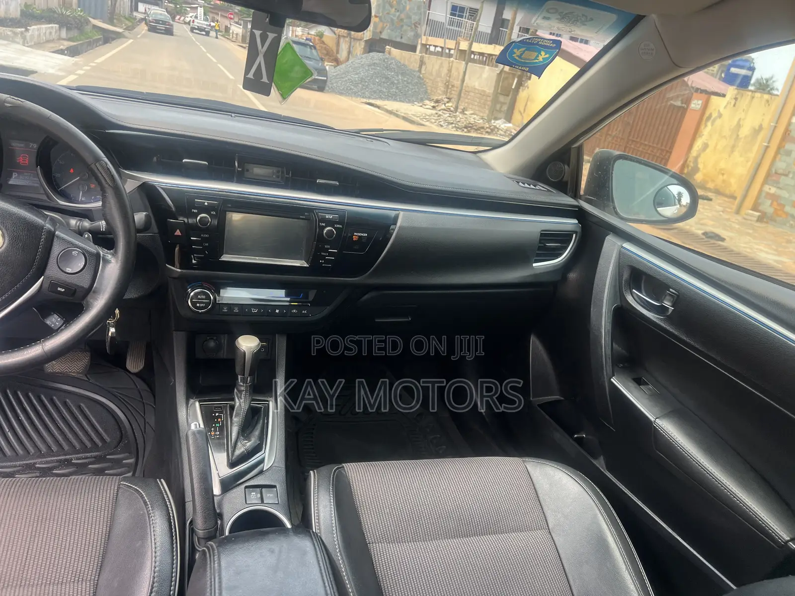 Toyota Corolla S 4dr Sedan (1.8L 4cyl CVT) 2016 White