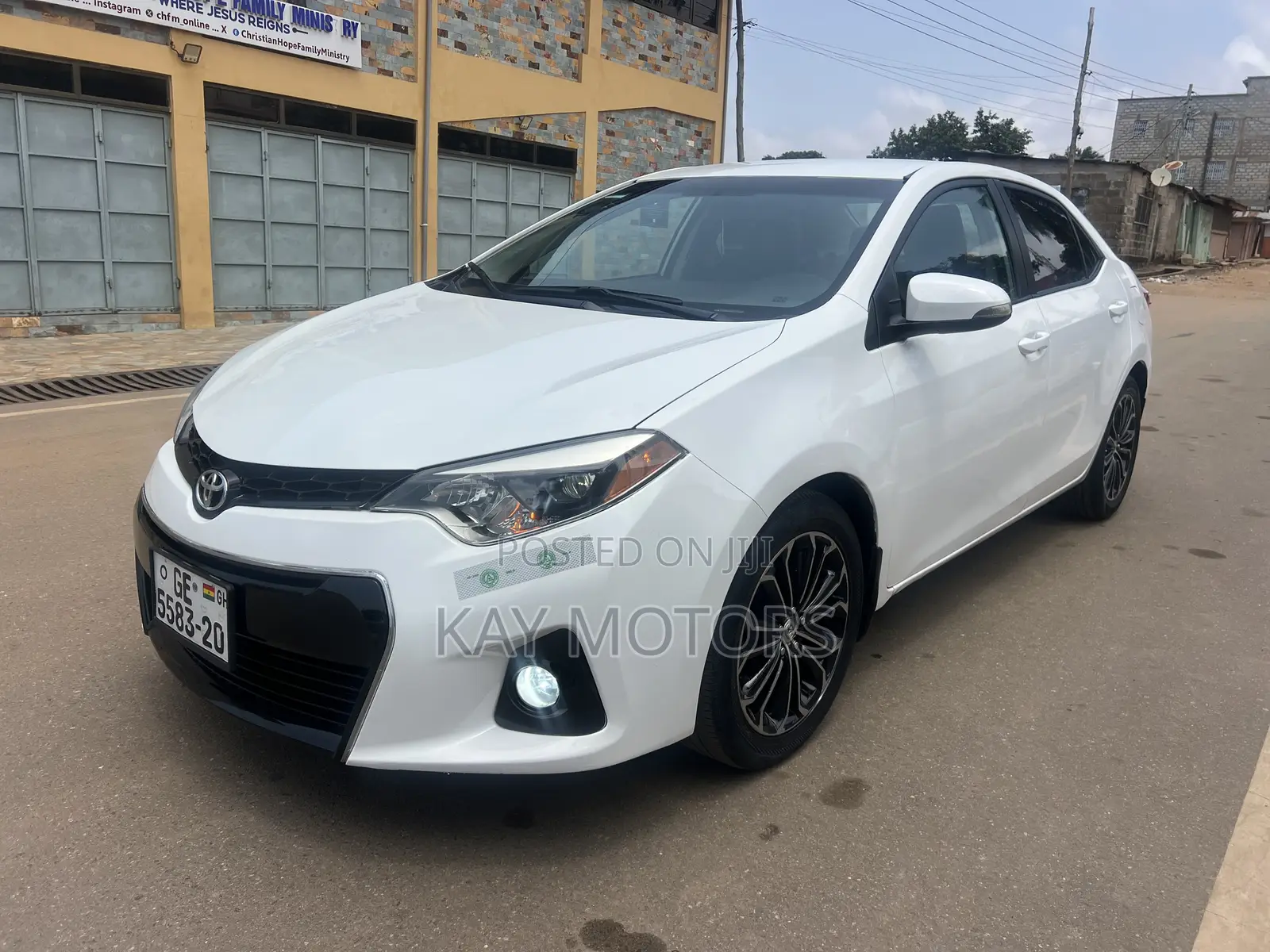 Toyota Corolla S 4dr Sedan (1.8L 4cyl CVT) 2016 White