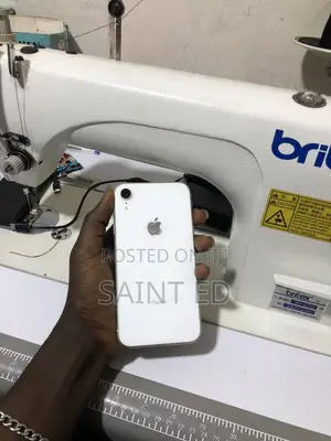 Apple iPhone XR 64 GB Black