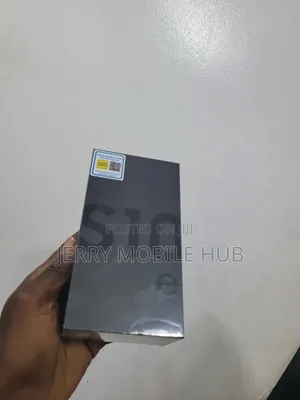 New Samsung Galaxy S10e 128 GB Black
