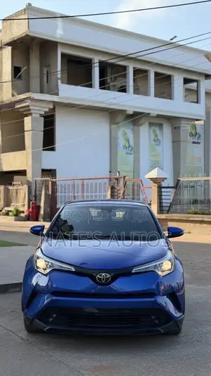 Toyota C-HR LE FWD 2019 Blue