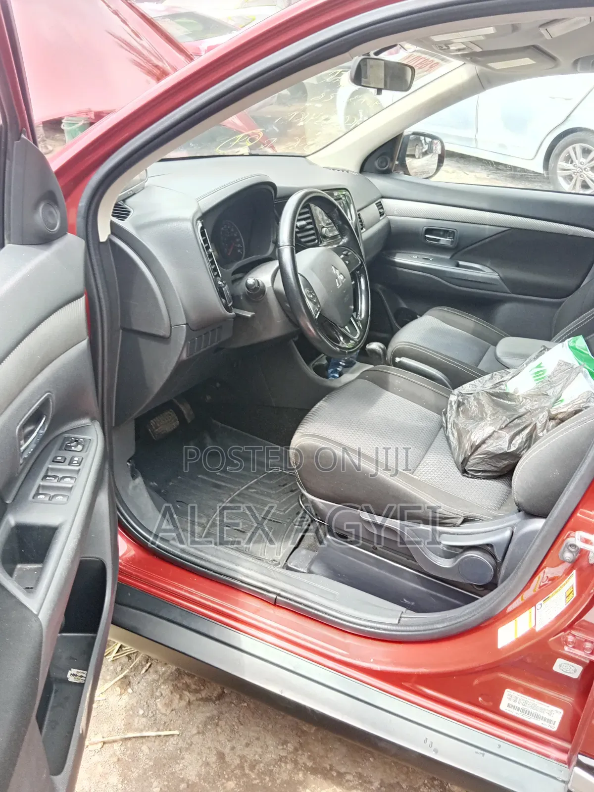 Mitsubishi Outlander 2016 Red