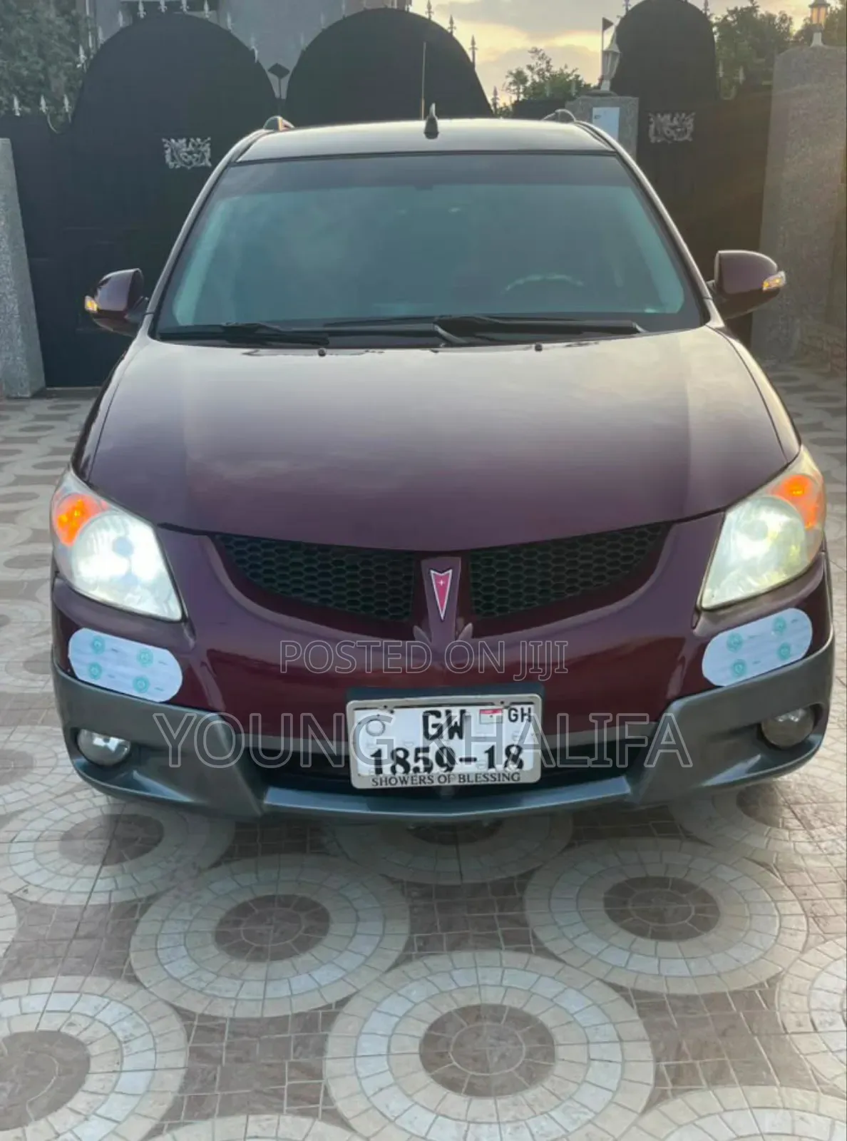 Pontiac Vibe 2010 Brown
