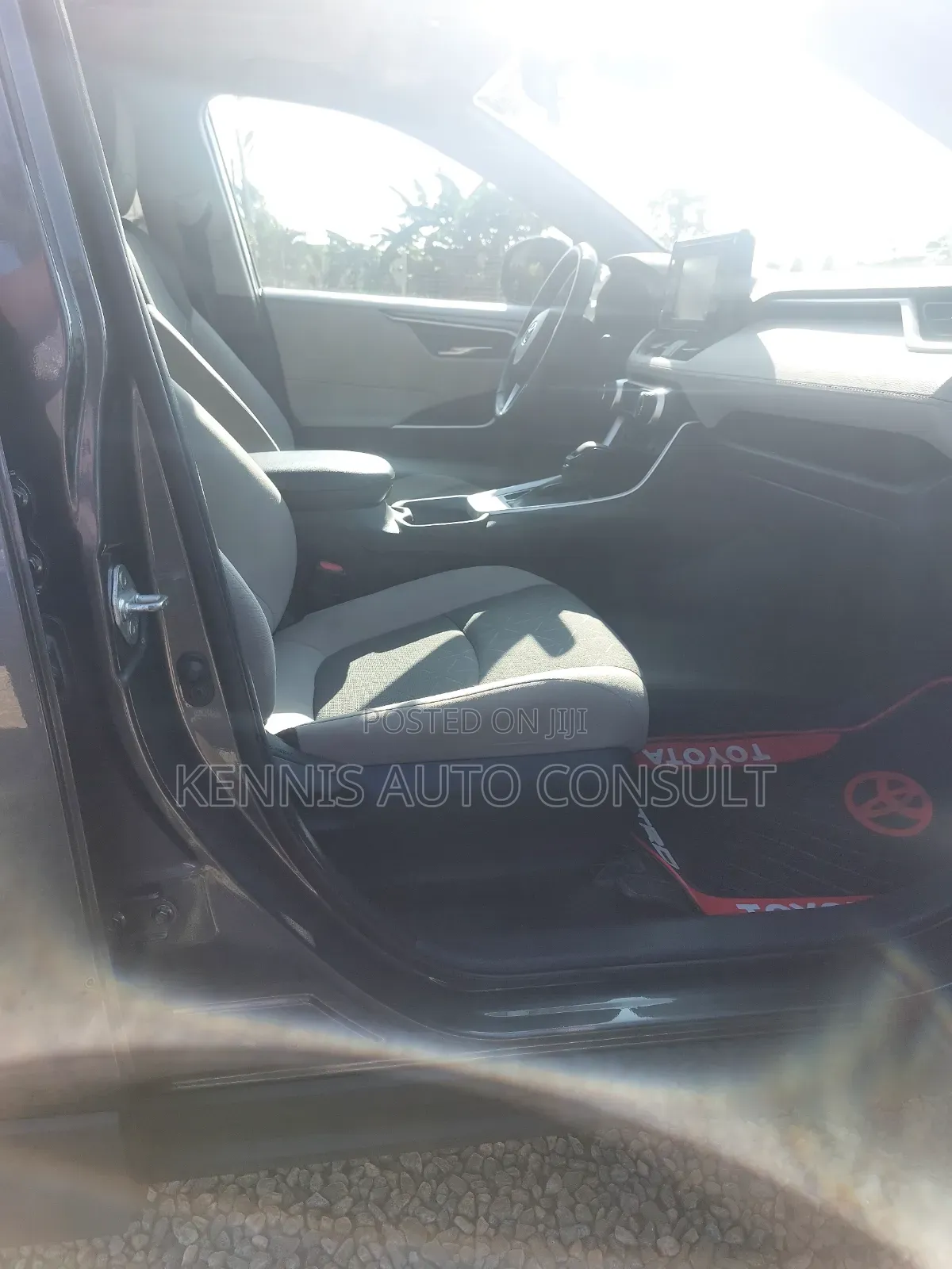 Toyota RAV4 2021 Gray