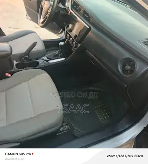 Toyota Corolla 2018 Gray