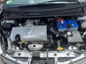 Toyota Vitz 2015 Gray