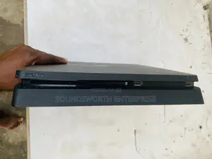 Sony Play Station 4 Slim. 1Terabit Storage