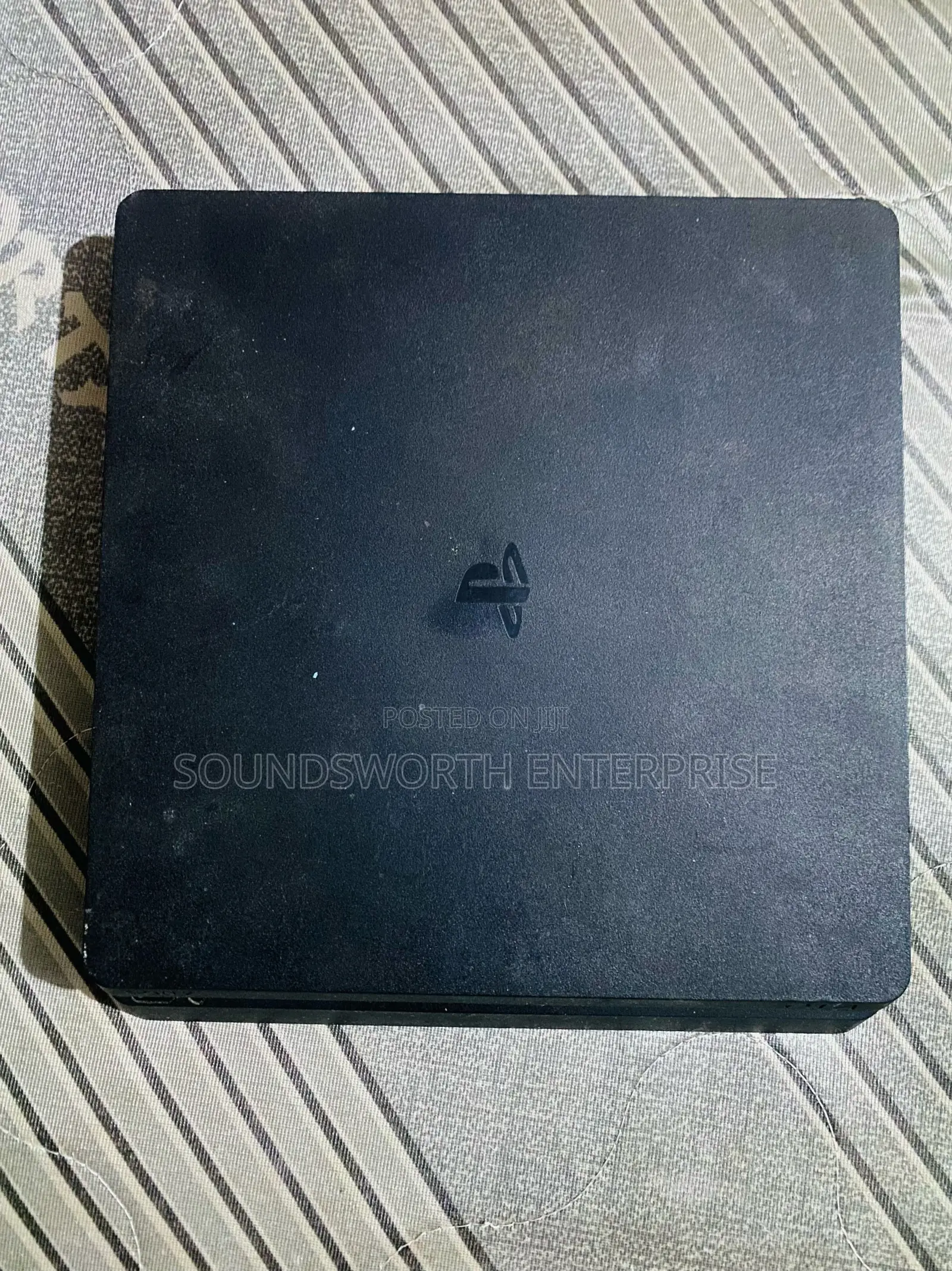 Sony Play Station 4 Slim. 1Terabit Storage