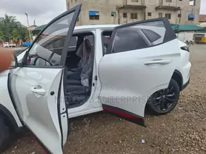 Changan X5 Plus 1.5 Blue Core FWD 2025 White