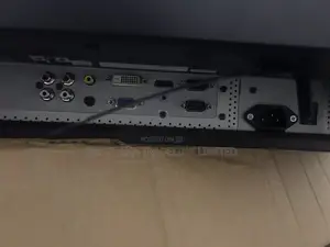 Samsung SyncMaster 400MX LCD Display