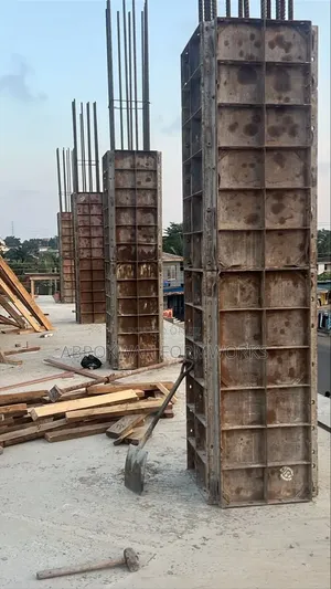 Pillars/Colums/Formwork/Props/Scaffolds/Retraining Wall/Lift/Pools