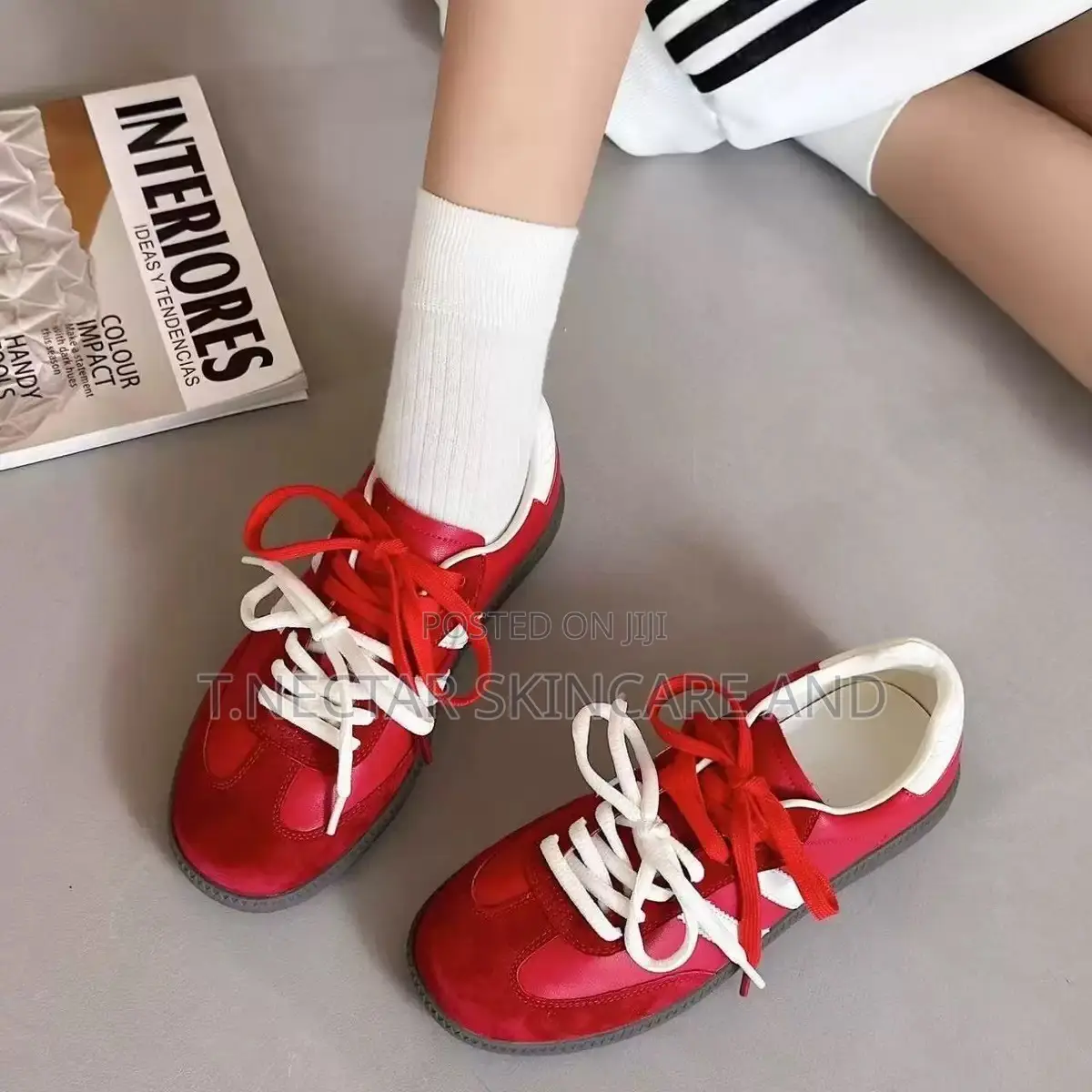 Retro Lace-Up Sneakers Shoe