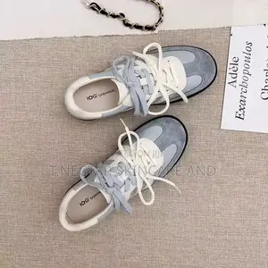 Retro Lace-Up Sneakers Shoe